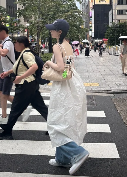 미디움 가죽 핸드백